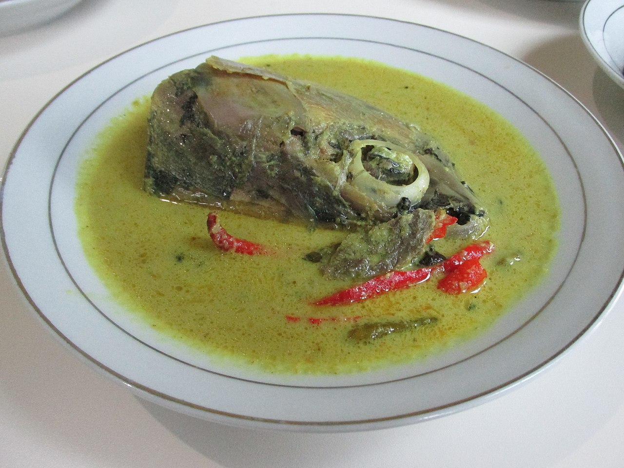 5 Resep Olahan Ikan Mas yang Bikin Makan Nggak Sekadar Kenyang, Tapi Juga Nagih 9 hipwee-Resep olahan ikan mas Masin ikan mas khas Minang
