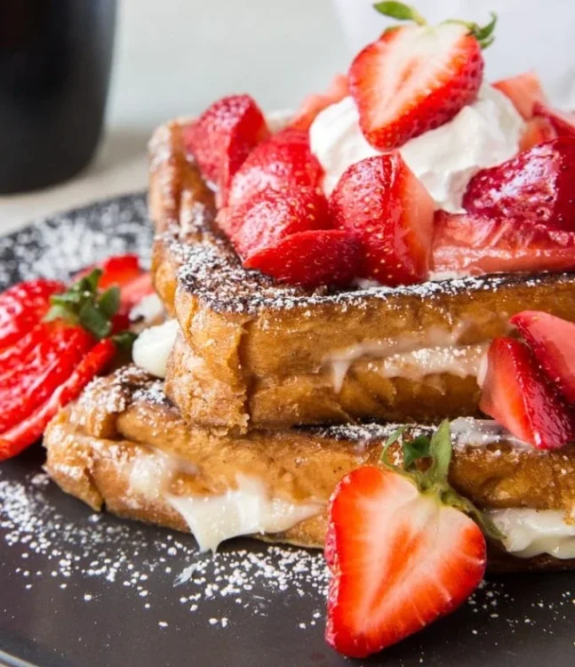 hipwee-Resto Keluarga di Jakarta Barat Strawberry Cafe Greenvile