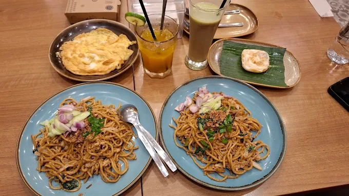 hipwee-Resto Keluarga di Jakarta Timur Dapur Solo, AEON Mall Jakarta Garden City