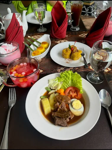 hipwee-Resto Keluarga di Jogja Bale Raos