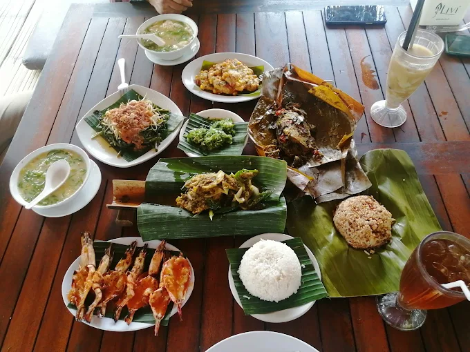 hipwee-Resto keluarga di Bogor Rumah Air