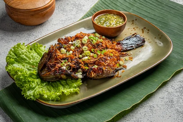 hipwee-Resto keluarga di Semarang Aroem Restaurant & Ballroom