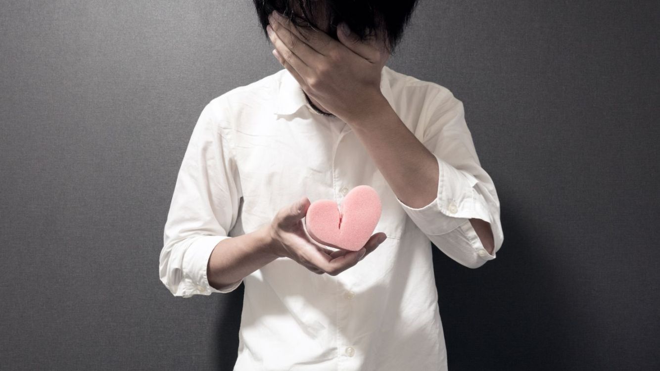 7 Tanda Situationship Ini Bikin Kamu Bertanya: Nyaman Tanpa Status, atau Cuma Nyaman Bohongi Diri Sendiri? 12 hipwee-tanda Situationship