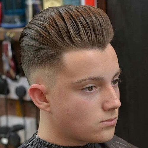 10 Gaya Rambut Pria Wajah Bulat yang Nggak Bikin Muka Makin Bulat 17 hipwee-Slicked-Back-Cut-with-Side-Fade-mens-hairstyles-for-round-faces