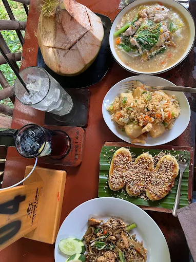 hipwee-Tempat makan di Kebumen Kampung Lukulo Cafe & Resto