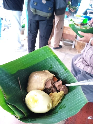 hipwee-Tempat makan di Kebumen Nasi Penggel Pak Melan