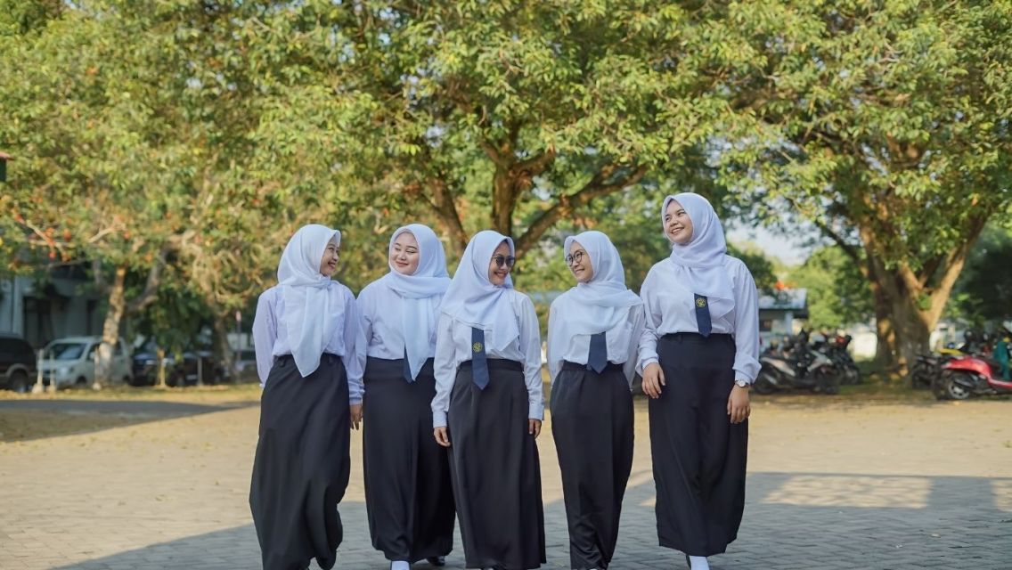70+ Ide Nama Grup Kelas yang Aesthetic, Keren, dan Bikin Ngakak 6