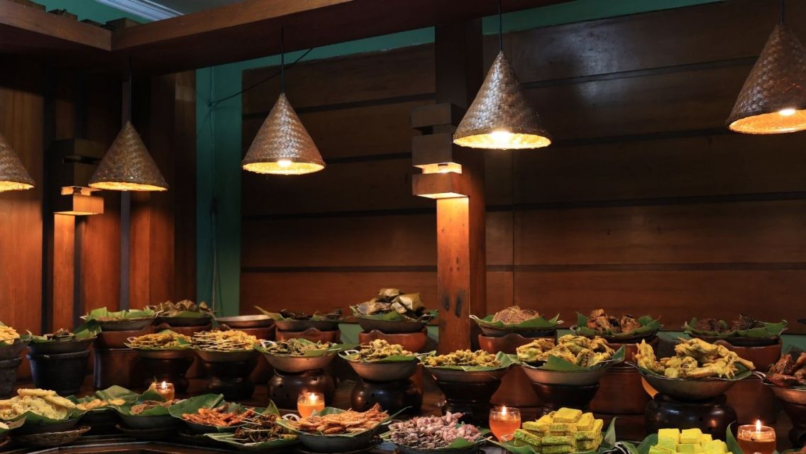 70+ Ide Nama Restoran yang Unik, Mudah Diingat, dan Penuh Harapan Baik! 10