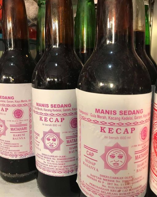 9 Oleh-Oleh Khas Cirebon yang Terkenal dan Wajib Diburu! 18 kecap khas cirebon