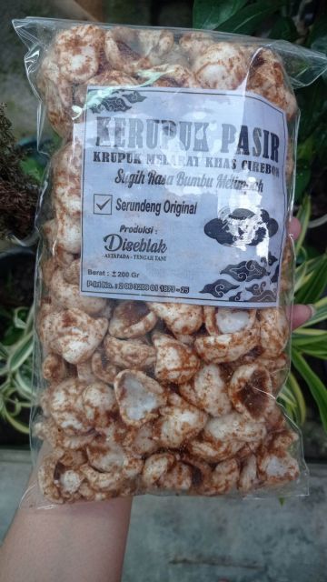 9 Oleh-Oleh Khas Cirebon yang Terkenal dan Wajib Diburu! 11 kerupuk melarat cirebon