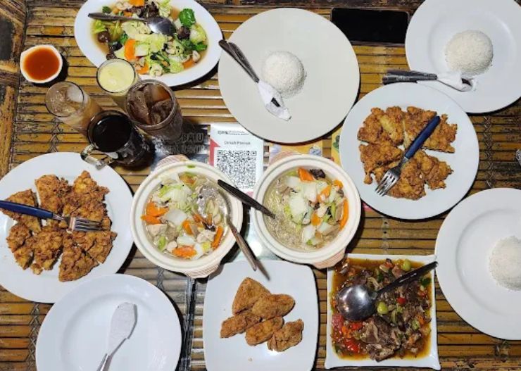 7 Resto Keluarga di Jakarta Selatan yang Enak dan Murah 9 omah pincuk jakarta selatan