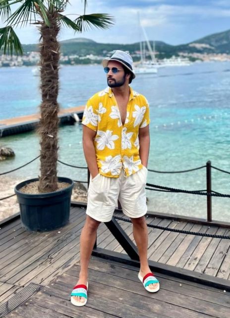 10 Outfit Summer Pria yang Simple dan Nyaman, Meski Cuaca Panas! 15