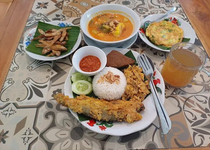 7 Resto Keluarga di Jakarta Selatan yang Enak dan Murah 11 sumber asli kuliner tempo dulu