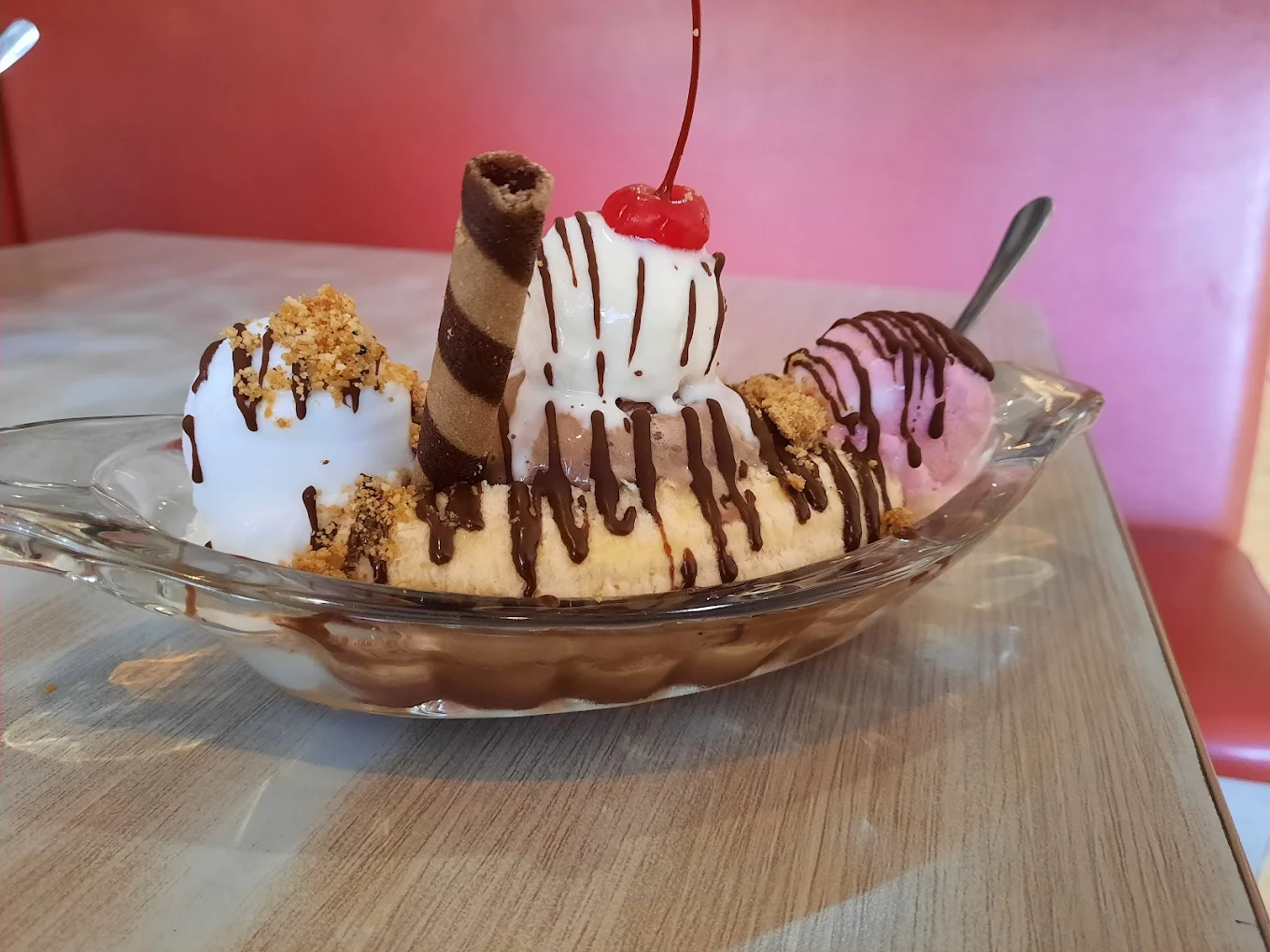 hipwee-tempat makan di surabaya zangrandi ice cream