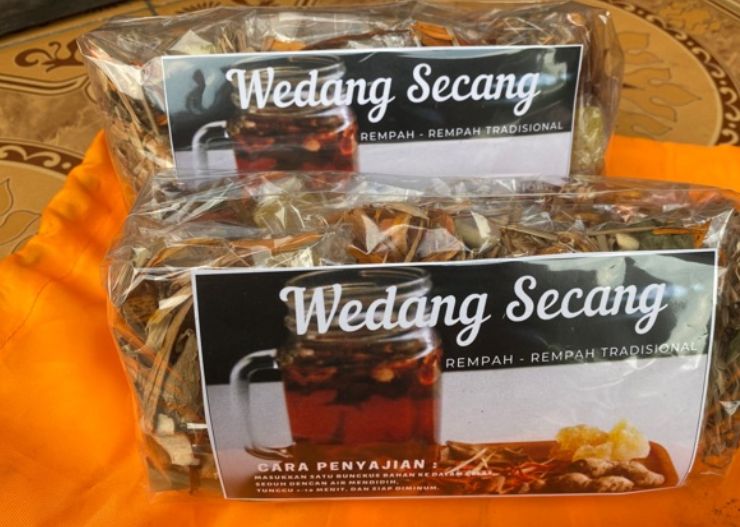 12 Oleh-Oleh Khas Banyuwangi Populer yang Worth It Dibeli 19 wedang secang