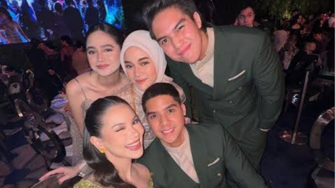 Resmi Menikah! 12 Fakta Perjalanan Cinta El Rumi dan Syifa Hadju dari Kondangan hingga Dikondangin 14 Momen awal kedekatan El Rumi dan Syifa Hadju