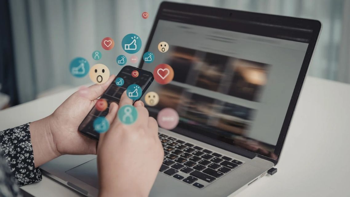 Tips Omnichannel Marketing untuk Optimalkan Pengalaman Pelanggan 7 Mengoptimalkan Media Sosial dalam Ekosistem Omnichannel