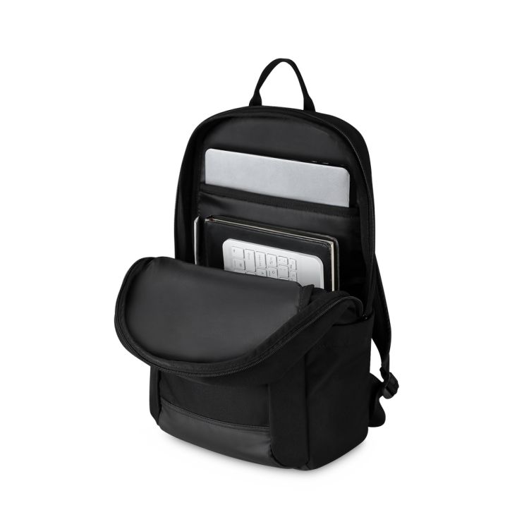 8 Tas Kerja Pria Multifungsi yang Stylish, Praktis, dan Nyaman Dipakai Harian 10 hipwee-Bodypack Javelin Laptop Backpack