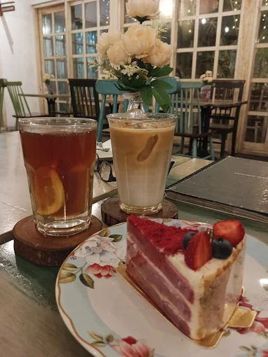 9 Rekomendasi Cafe di Jakarta Barat yang Instagramable 11 hipwee-Cafe di Jakarta Barat yang instagramable Onni House Jakarta