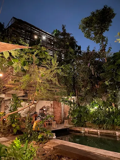 7 Cafe Outdoor di Malang dengan View Bagus & Kekinian 13 hipwee-Cafe di Malang view bagus Gartenhaus Co-Working Space