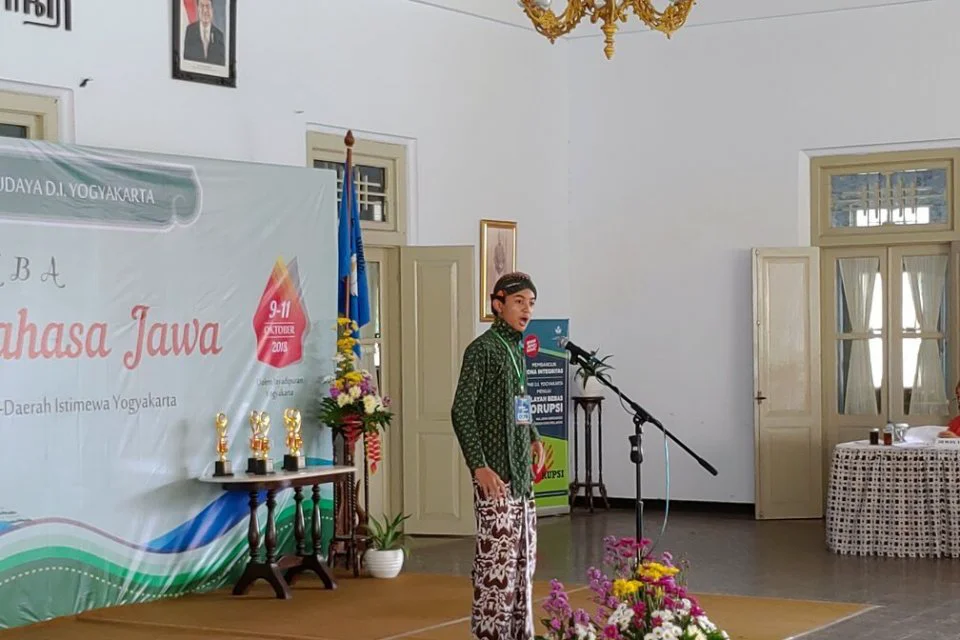 hipwee-Pidato perpisahan kelas 6 SD berbahasa Jawa