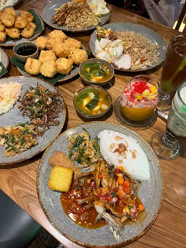 hipwee-Resto keluarga di Tangerang Saung Kita Kencana Loka