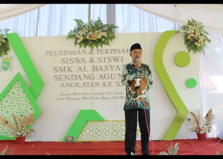3 Sambutan Wali Murid Perpisahan Kelas 9 SMP Singkat 5 contoh sambutan wali murid yang menyentuh di acara perpisahan kelas 12