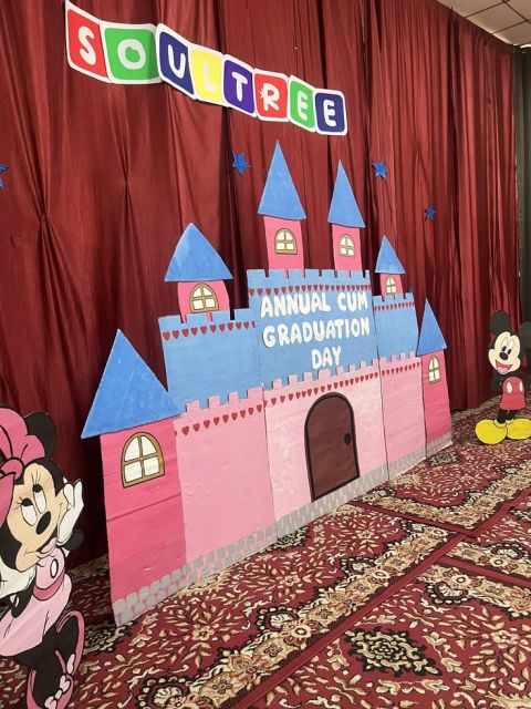9 Ide Dekor Perpisahan TK yang Ceria, Manis, dan Bikin Momen Kelulusan Anak Makin Berkesan 14
