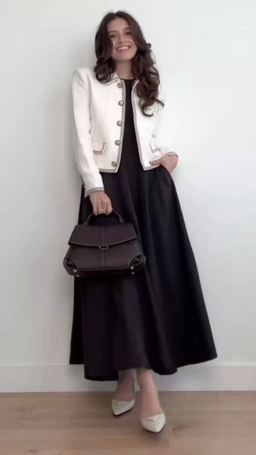 7 OOTD Melamar Kerja Hijab yang Rapi & Kelihatan Profesional 12 midi dress polos + outer ringan