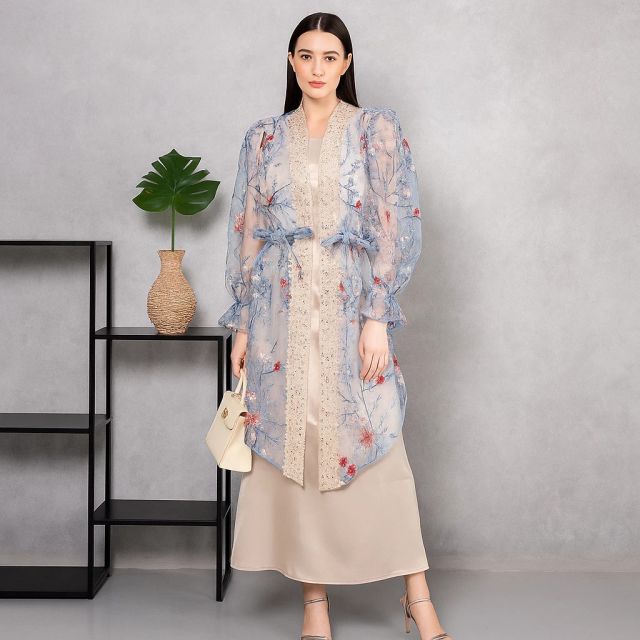 8 Outer Brokat Kekinian yang Modis, Stylish, dan Harganya Terjangkau! 14