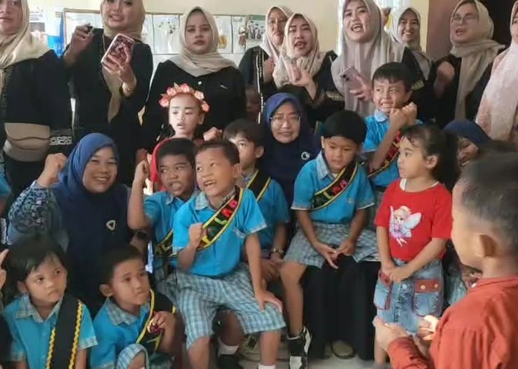 4 Sambutan Wali Murid Perpisahan TK Berkesan & Penuh Doa 7 sambutan wali murid perpisahan tk bahasa jawa