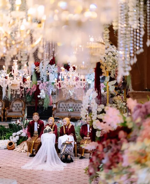 6 Paket Wedding Bandar Lampung Terbaru, Price List Lengkap! 11 wedding package emersia lampung