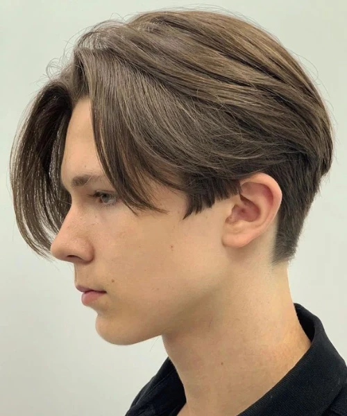 hipwee-wolf-cut-middle-part-haircut-men