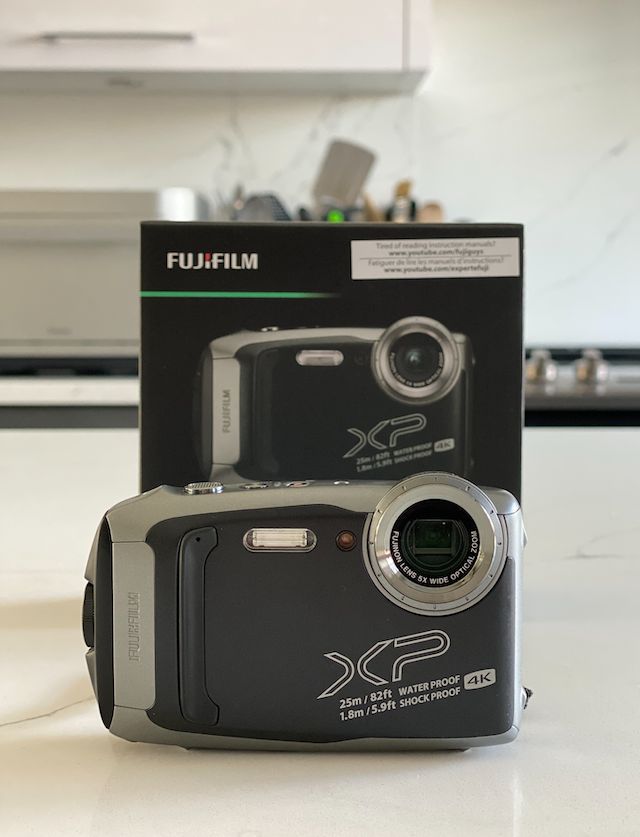 6 Kamera Pocket Terbaik yang Dijual di Indonesia, dari Budget Receh sampai Sultan! 9 hipwee-Kamera Pocket terbaik Fuji PX