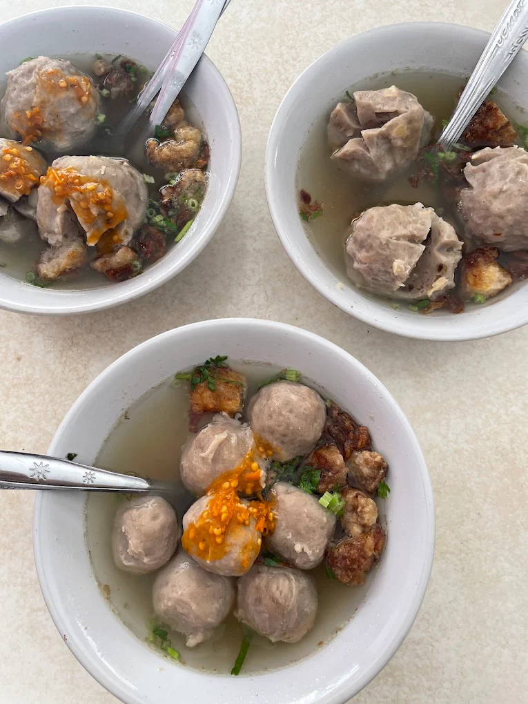 8 Tempat Makan Murah di Bogor yang Enak, Legendaris, dan Ramah Kantong 15 hipwee-Tempat makan murah di Bogor Ba'so Seseupan