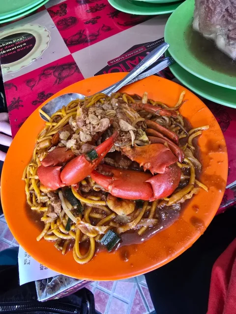 9 Tempat Makan di Medan yang Murah dan Enak, Dijamin Bikin Nagih! 11 hipwee-Tempat makan yang murah dan keren di Medan Mie Aceh Titi Bobrok