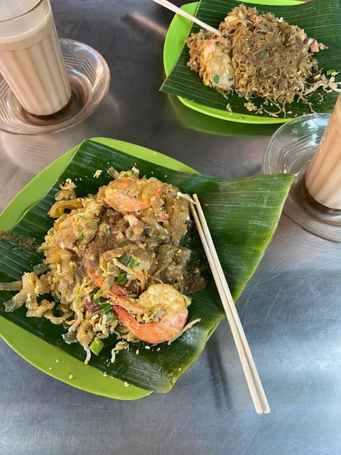 9 Tempat Makan di Medan yang Murah dan Enak, Dijamin Bikin Nagih! 10 hipwee-Tempat makan yang murah dan keren di Medan Mie Balap Mail Krakatau
