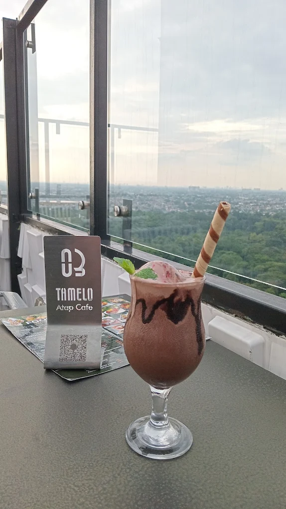 Ini 7 Tempat Nongkrong di Depok yang Paling Pas Buat Healing Tipis-Tipis 13 hipwee-Tempat nongkrong di Depok Tamelo Atap Cafe