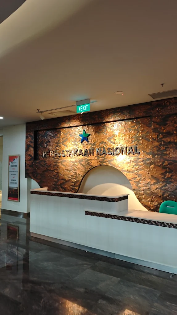 10 Tempat Wisata Gratis di Jakarta, Cocok untuk Jalan-Jalan Hemat saat Akhir Pekan 19 hipwee-Tempat wisata gratis di Jakarta Perpusnas RI