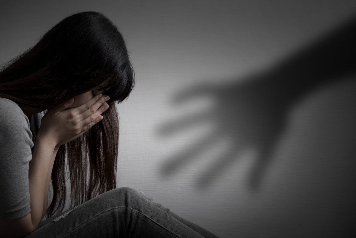 5 Tipe Kekerasan dalam Pacaran yang Bisa Terjadi Tanpa Kamu Sadari 8 hipwee-Tipe kekerasan dalam pacaran Kekerasan seksual