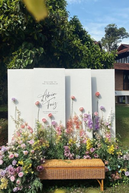 10 Backdrop Lamaran Simpel & Aesthetic yang Bikin Momen Makin Spesial 15