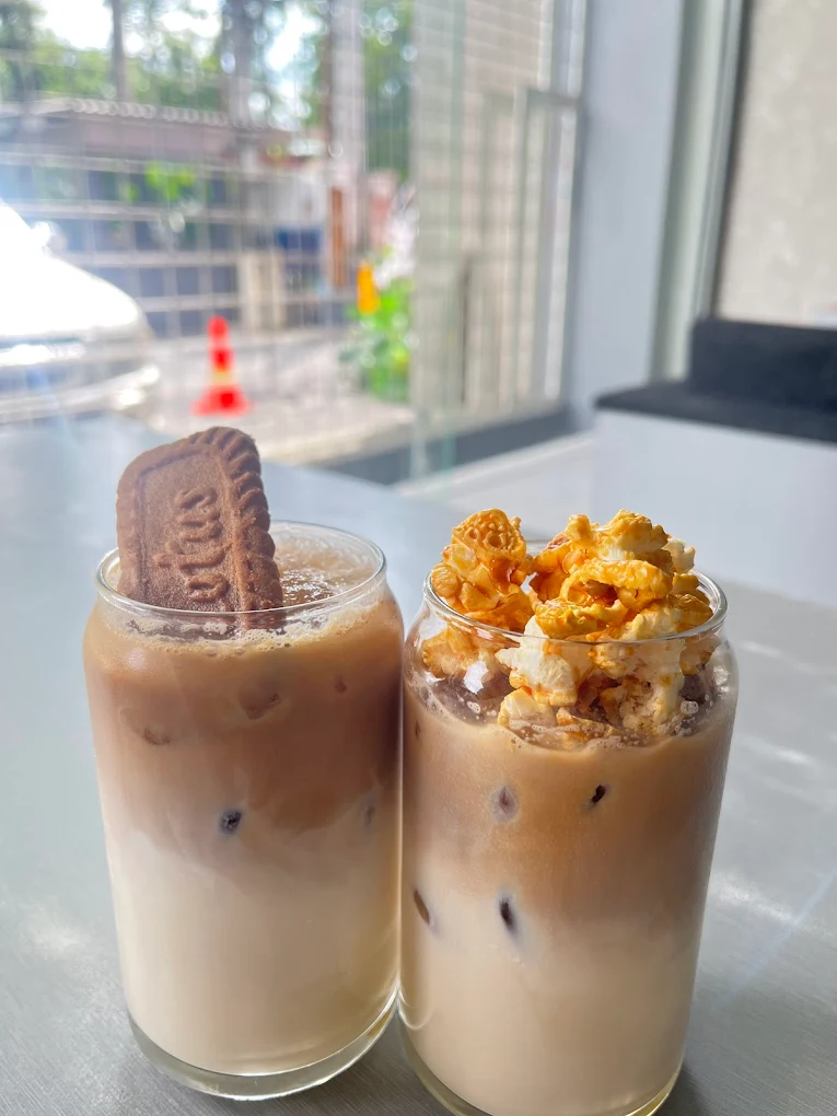 7 Cafe 24 Jam di Solo untuk Nugas dan WFC, Aman Buat Begadang Sampai Deadline Kelar 10 hipwee-cafe 24 jam di Solo untuk nugas dan WFC Tetra Coffee