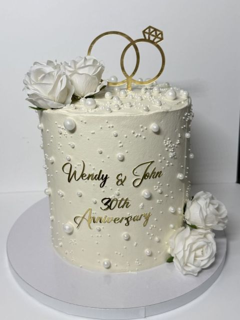 10 Ide Kue Anniversary Pernikahan yang Romantis, Simple, dan Bikin Pasangan Terharu 20