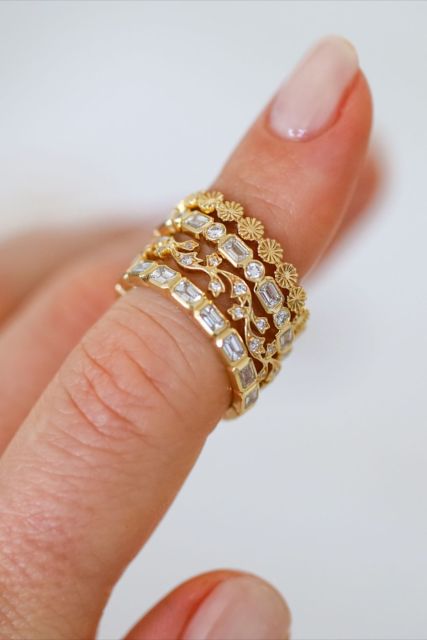 10 Model Cincin Nikah yang Simple, Timeless, dan Elegan: Cocok di Jari Kamu, nih! 20