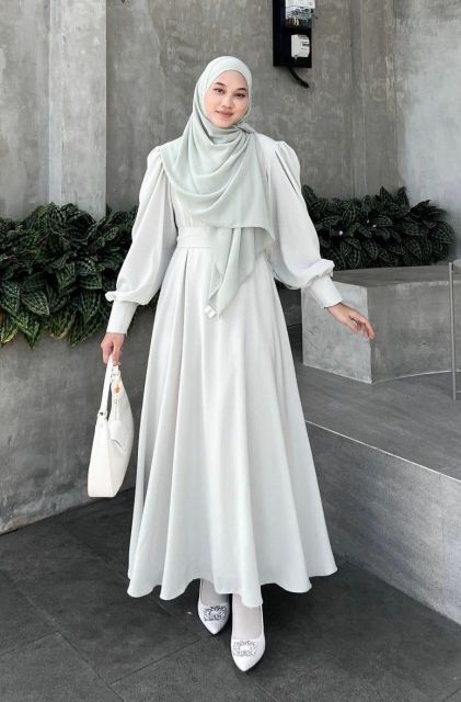 9 Outfit Ambil Raport Hijab yang Modis, Sopan, dan Bikin Pangling! 11