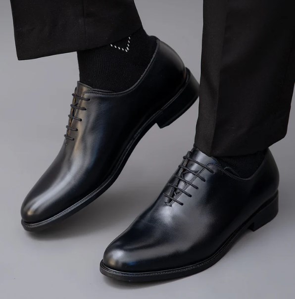 7 Jenis Sepatu Pengantin Pria Elegan untuk Hari Pernikahan 8 oxford shoes