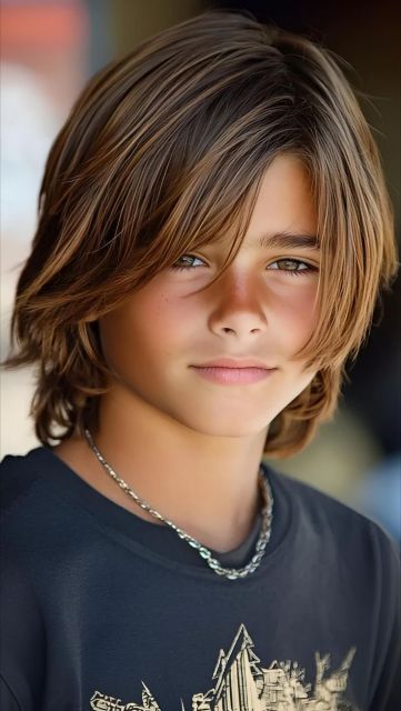7 Model Rambut Anak Laki-Laki Gondrong Keren & Praktis 14 surfer hair for kids