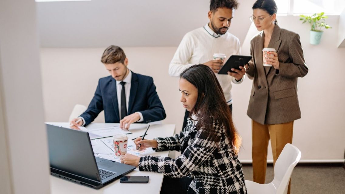 Transformasi Digital untuk Membangun Fondasi Bisnis yang Lebih Tangguh 15