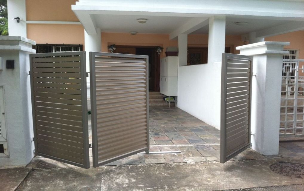 Inspirasi Model Pagar Rumah Terbaru yang Minimalis & Modern 18 folding fence