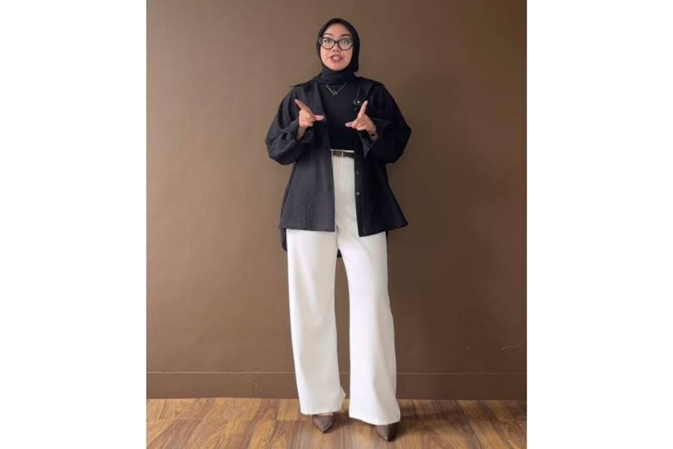 Sulitnya Styling Outfit Hijab Pear Body Shape! Ada Solusinya, Lho 9 hipwee-highwaist kulot